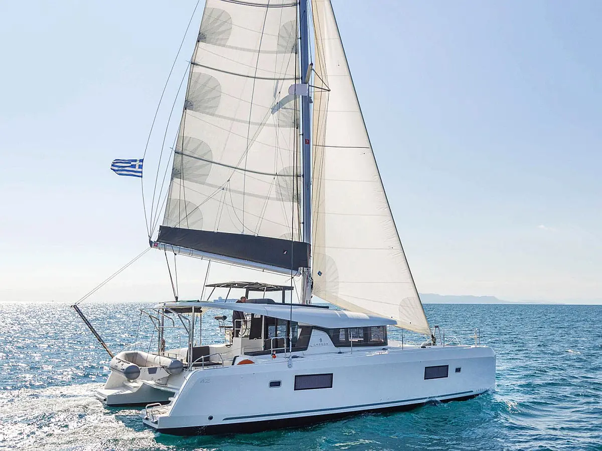 Lagoon 42